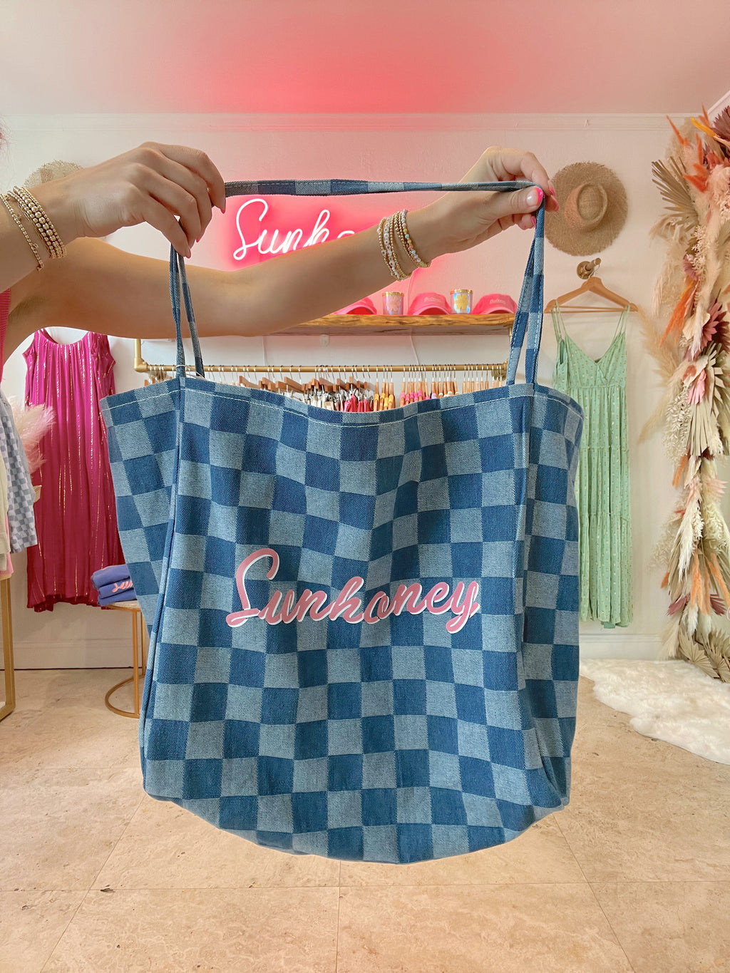 Sunhoney Checkered Tote Bag